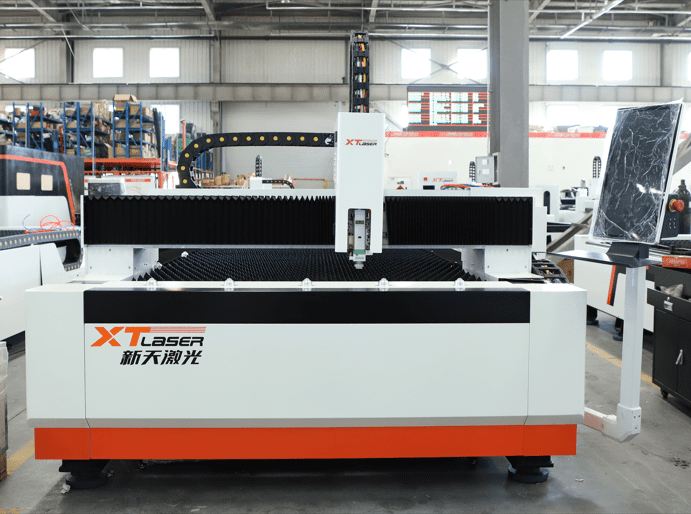 Is the domestic fiber laser cutting machine easy to use?