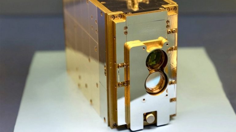 NASA Laser Communicator Hits Record 200 Gbps Speed In Orbit